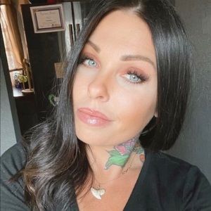 Meet your Posher, Ashlee